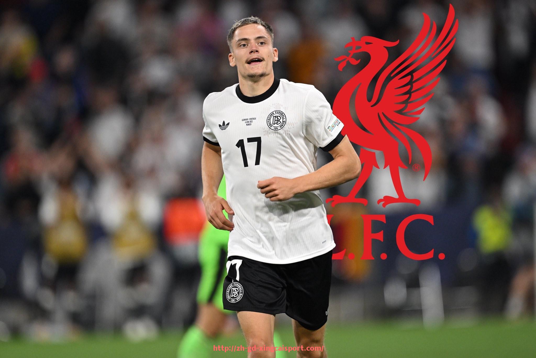 杏彩体育-法甲外援成长轨迹观察：从初登赛场到成为战术核心